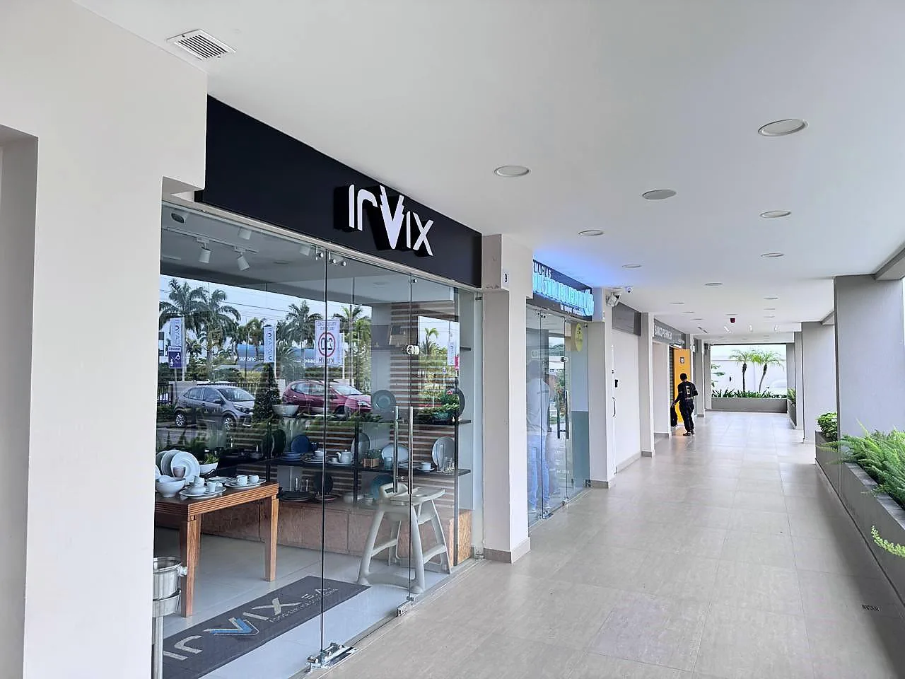 Local Comercial en Alquiler, Plaza Comercial Vizcaya II, Samborondon, RobA