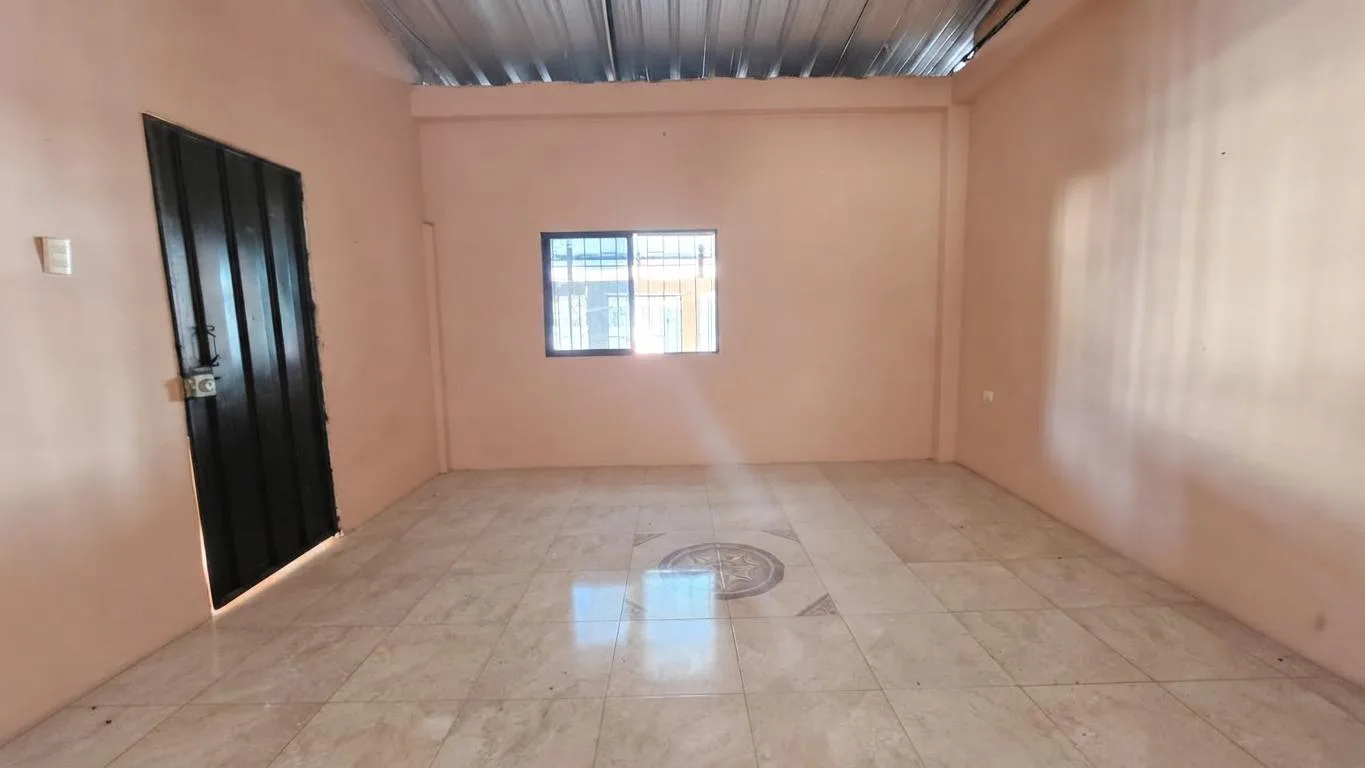 Casa en venta en el Sur Oeste de Guayaquil MicP