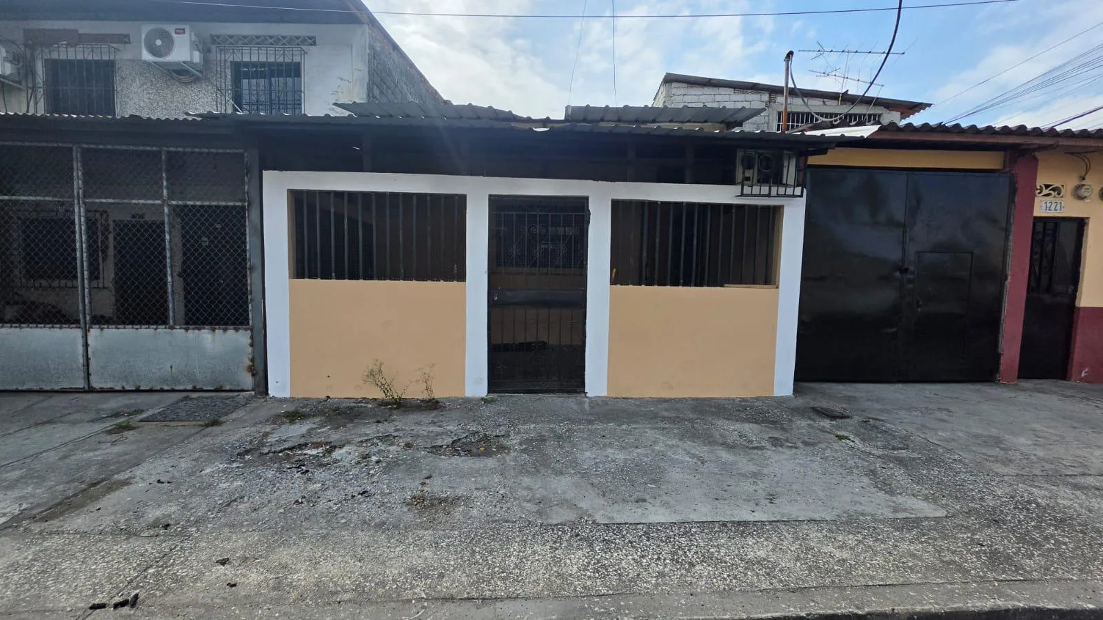 Casa en venta en el Sur Oeste de Guayaquil MicP