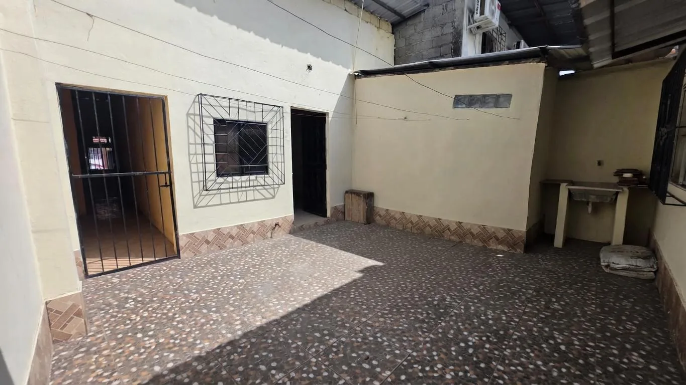 Casa en venta en el Sur Oeste de Guayaquil MicP