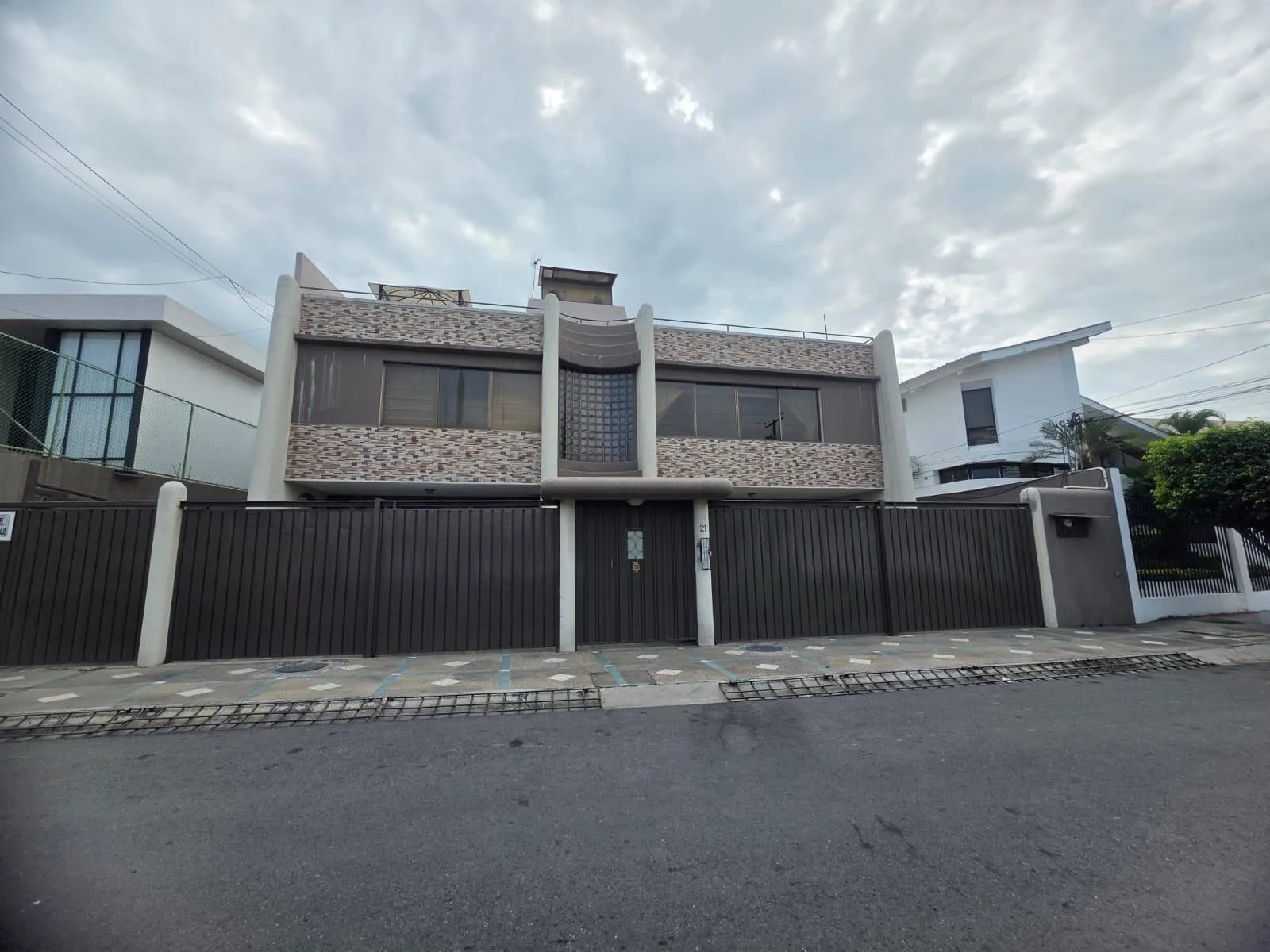 Departamento en Venta 1er Piso, Urbanizacion Puerto Azul, JohR