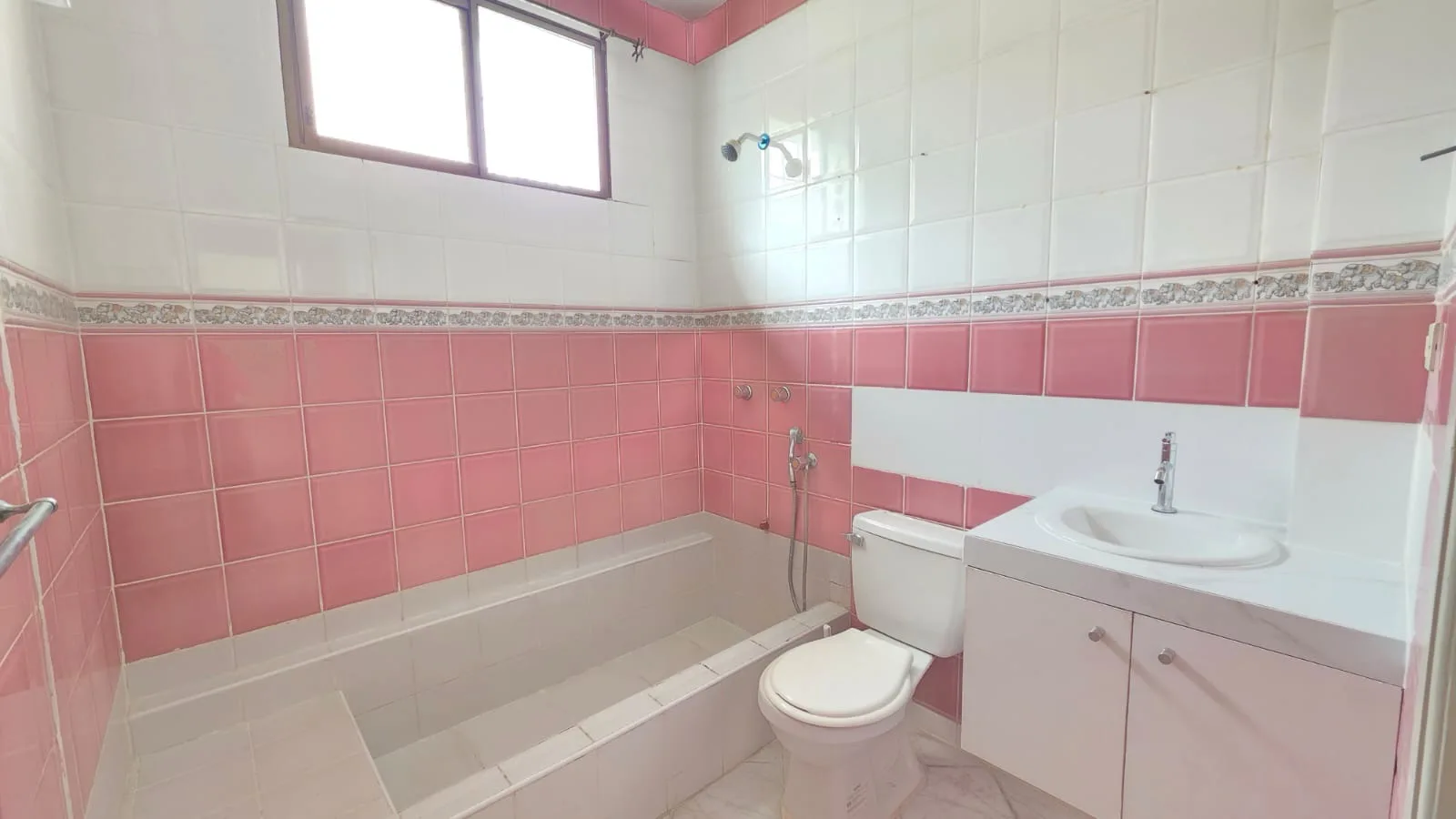 Departamento en Venta 1er Piso, Urbanizacion Puerto Azul, JohR