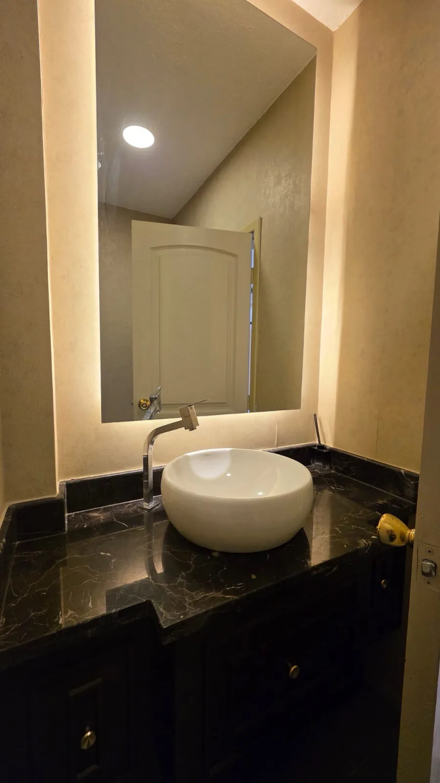 Departamento en Venta 1er Piso, Urbanizacion Puerto Azul, JohR