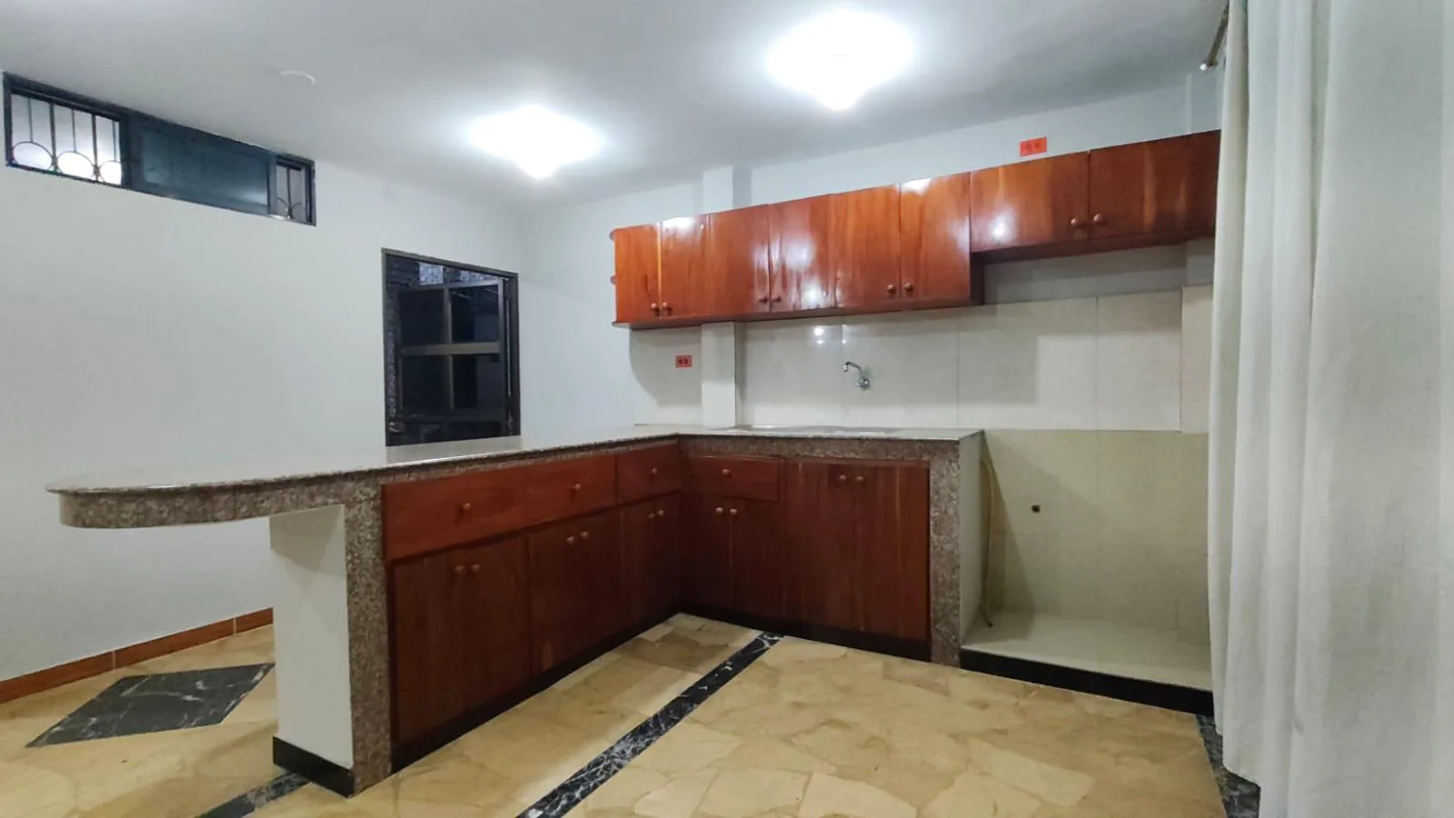 Casa en venta en Fertisa, Sur de Guayaquil GraC