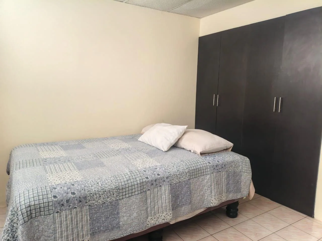 Departamento Amoblado en Alquiler, Cdla. Kennedy Vieja, atras del CC Las Vitrinas, EliC