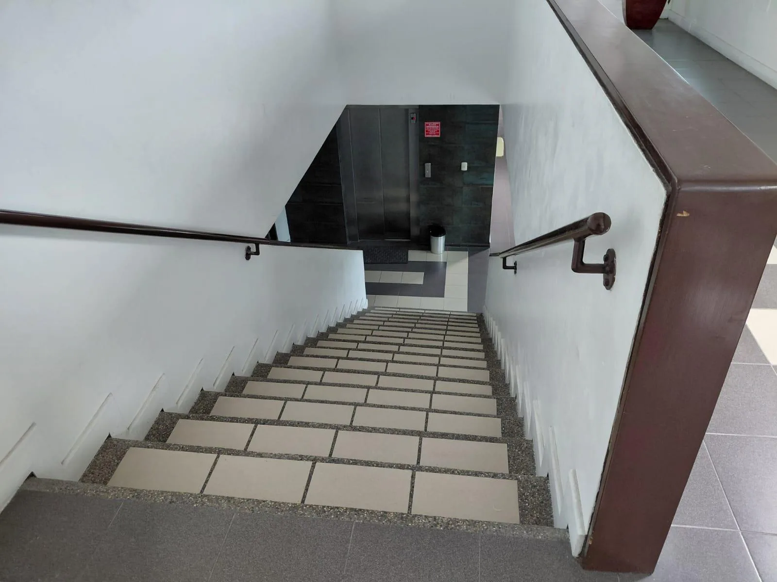 Oficina en alquiler C.C. Río Plaza, 2do piso, Km 1 1/2 vía a Samborondón XimO