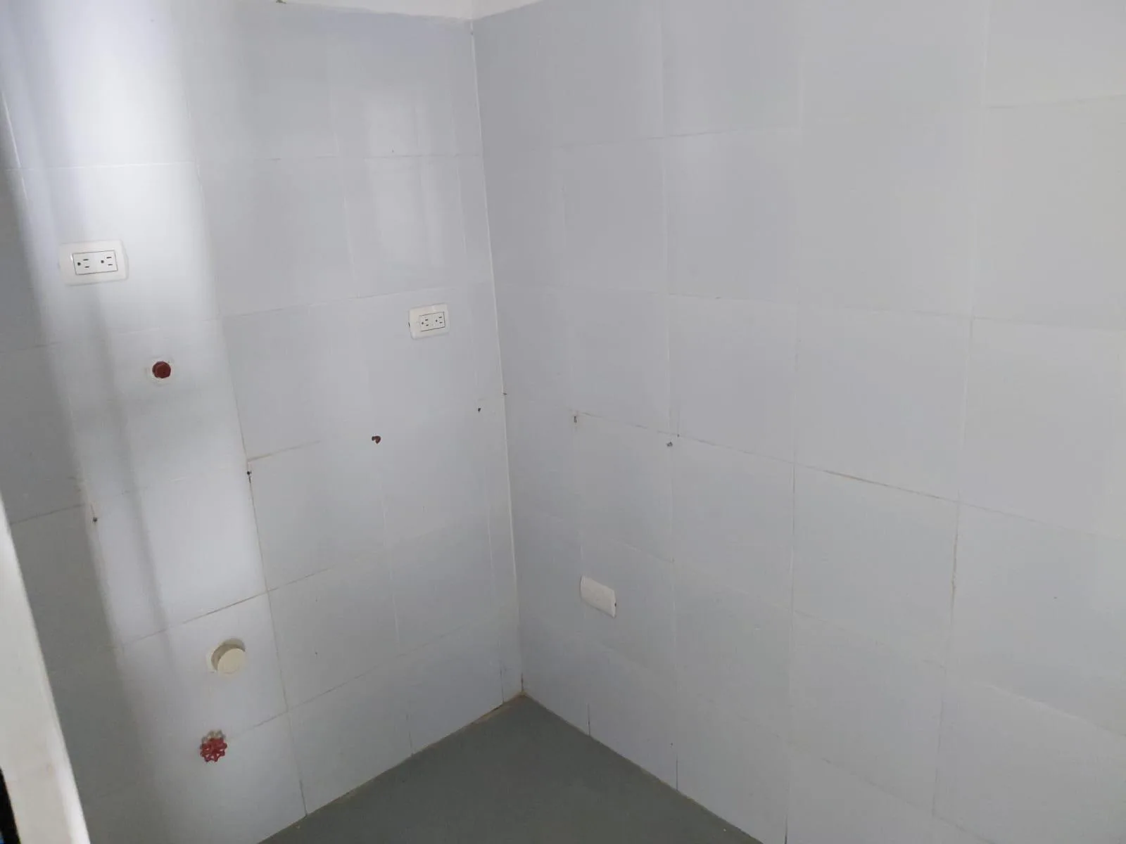 Oficina en alquiler C.C. Río Plaza, 2do piso, Km 1 1/2 vía a Samborondón XimO