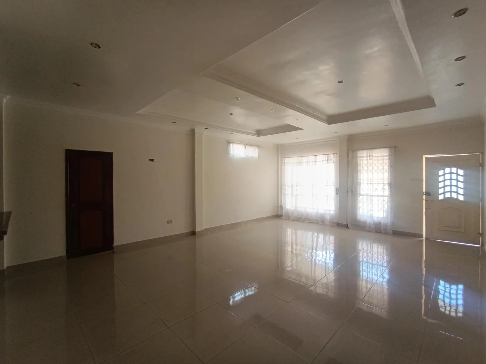 Venta de Casa en Samanes 7 GabR