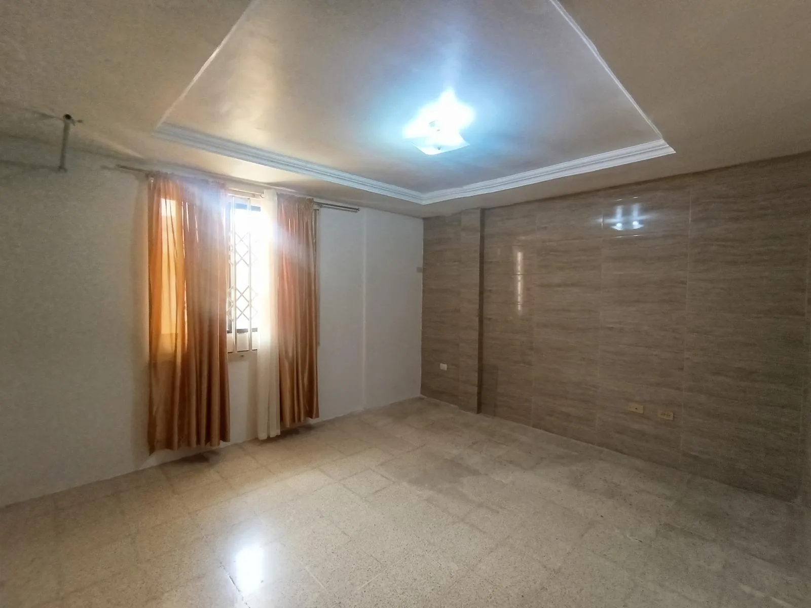 Venta de Casa en Samanes 7 GabR