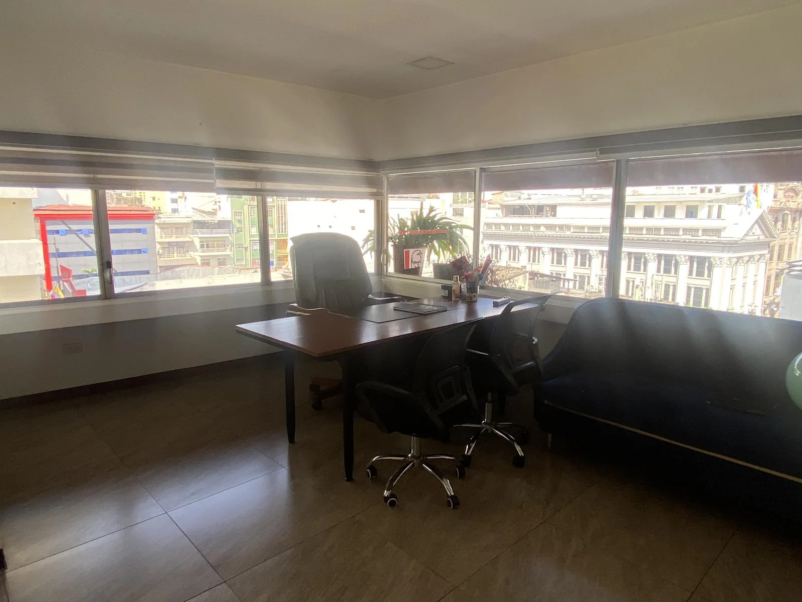 Oficina en Venta centro Guayaquil, Edificio Plaza, SolG