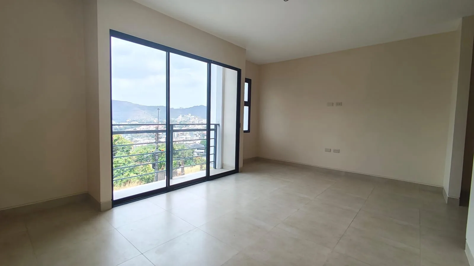 Casa en Venta, Ciudadela La Cumbre, IriR