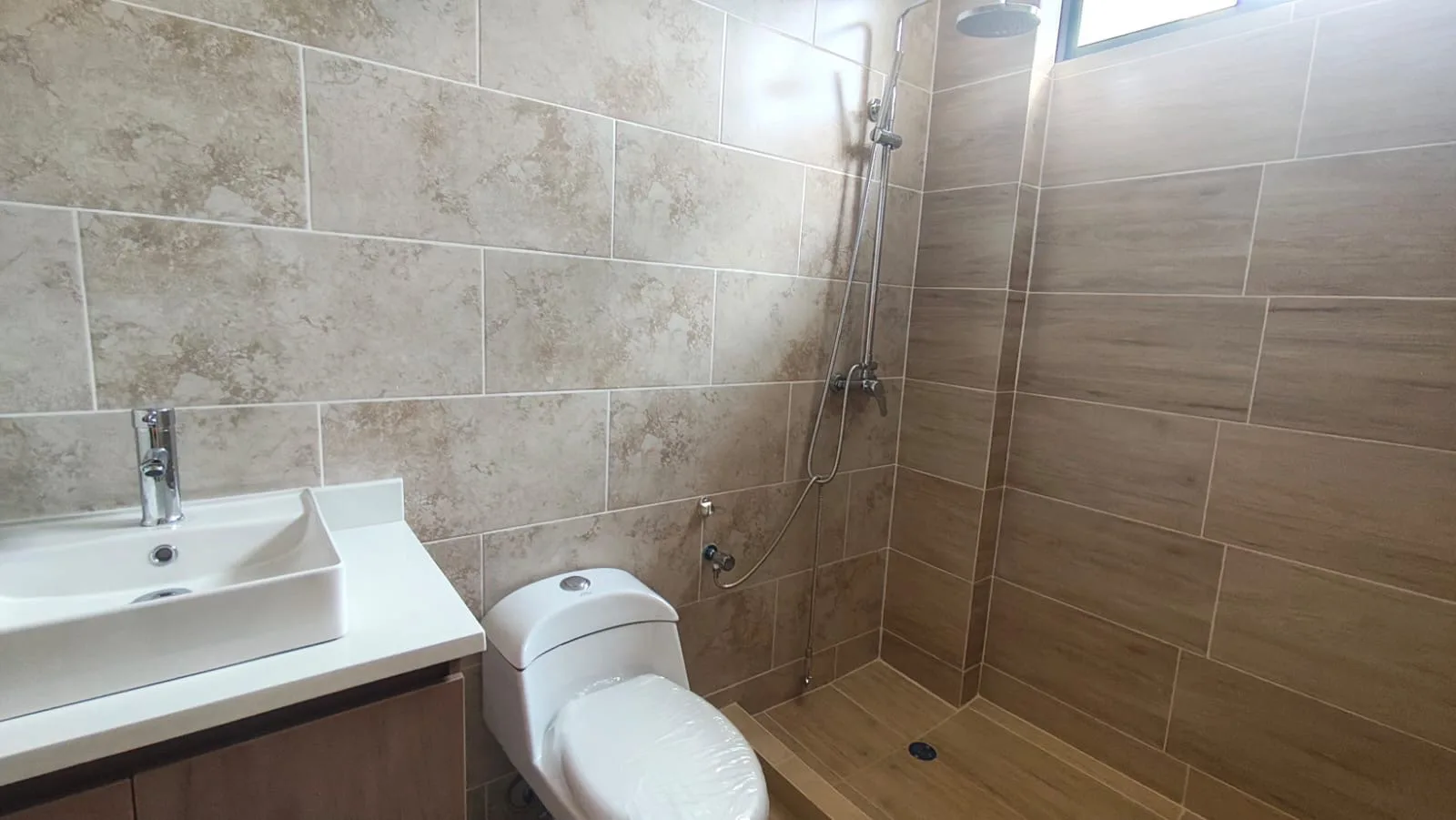 Casa en Venta, Ciudadela La Cumbre, IriR