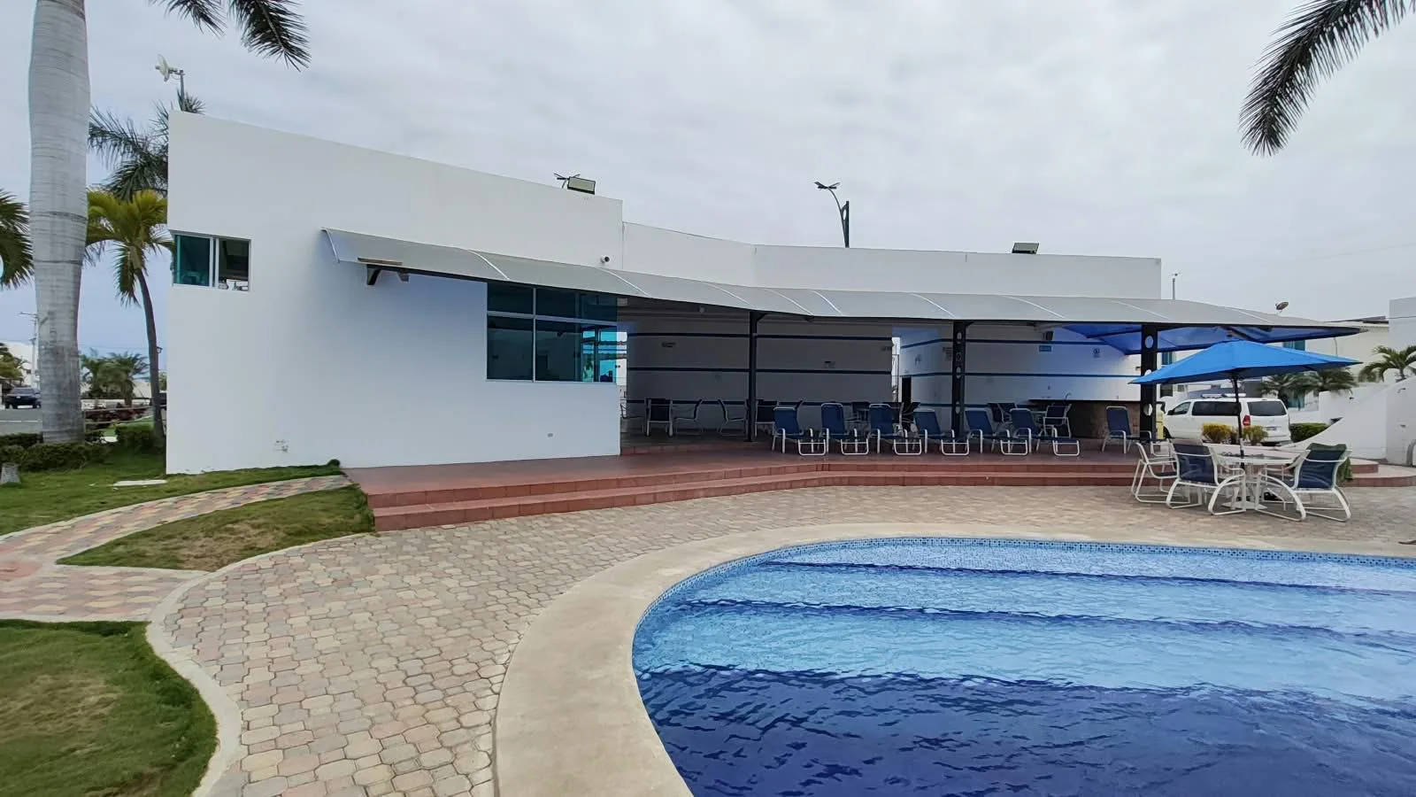 Urbanización Ciudad Punta Carnero – vía Salinas Punta Carnero RonR