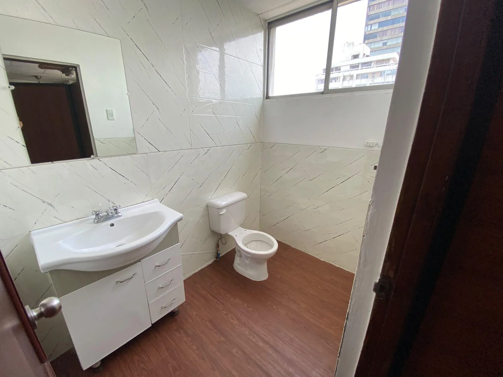 Oficina en Alquiler Centro de Guayaquil JulO