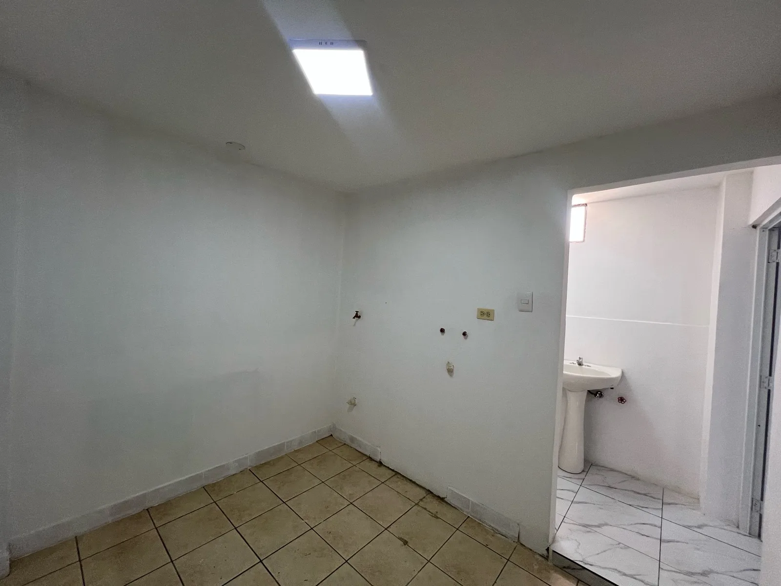 Suite No 6 en Alquiler, Urdenor 1, RobA
