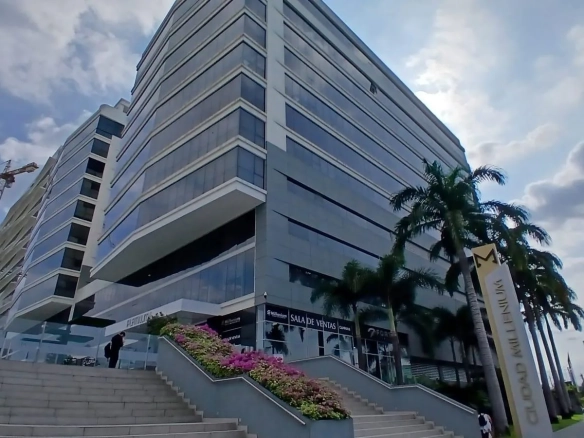 Oficina en alquiler en Millenium Towers, La Aurora CarP