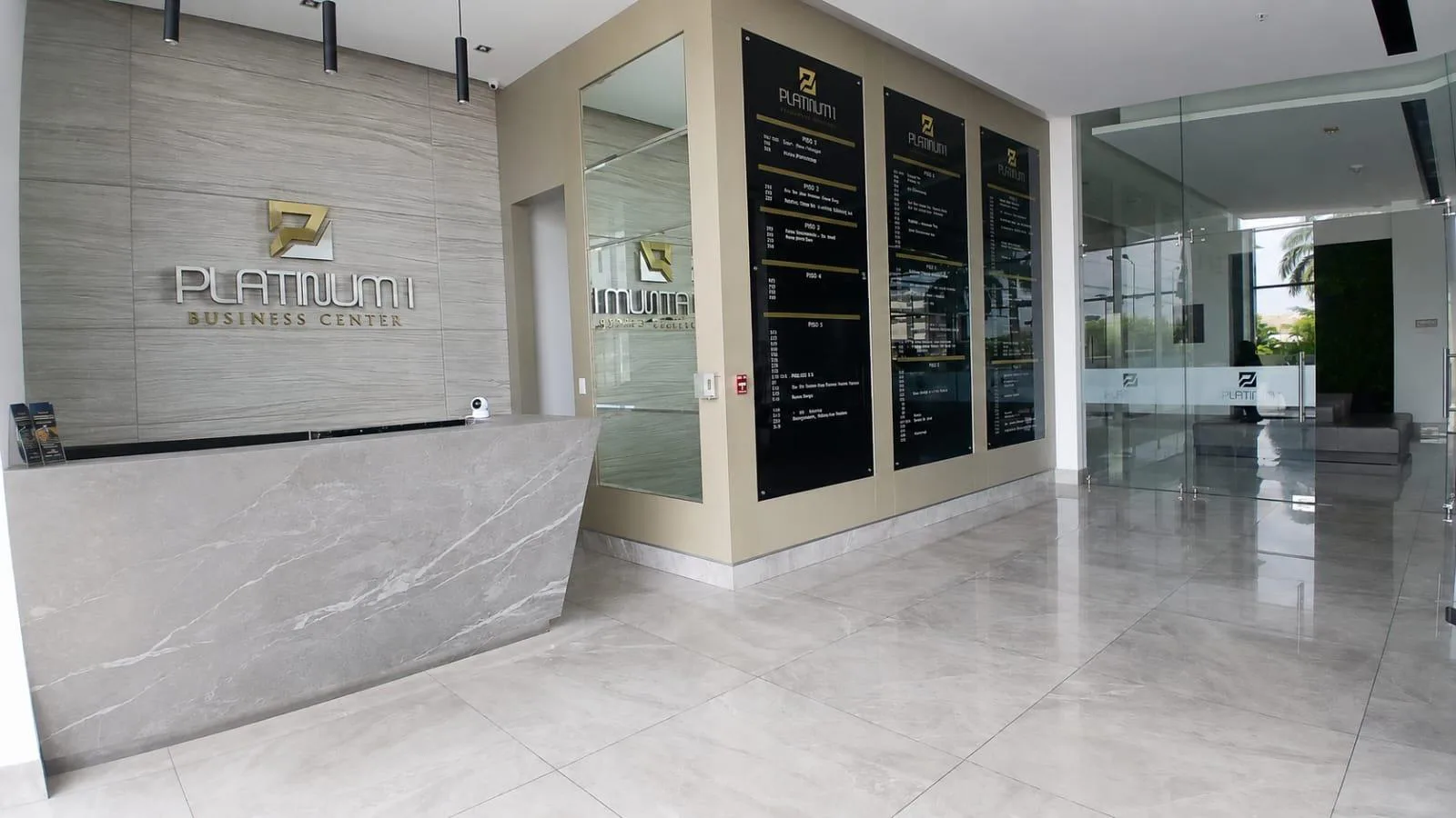 Oficina en alquiler en Millenium Towers, La Aurora CarP