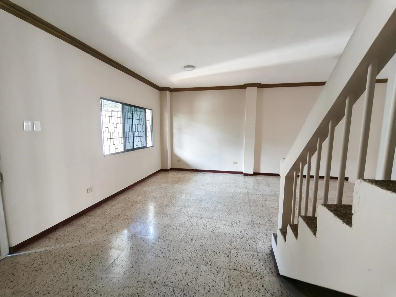 Casa en Alquiler Alborada 13ava etapa WyR