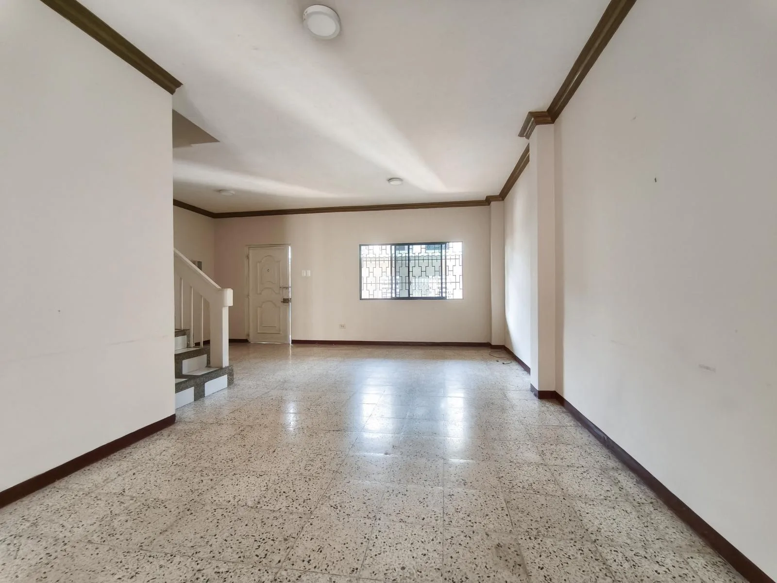 Casa en Alquiler Alborada 13ava etapa WyR