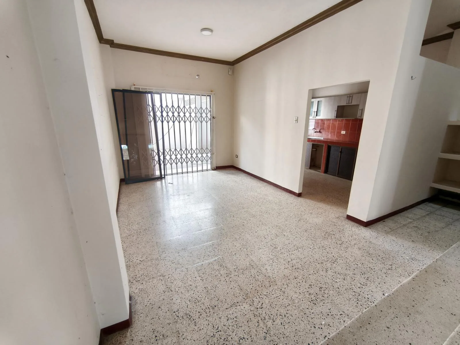 Casa en Alquiler Alborada 13ava etapa WyR