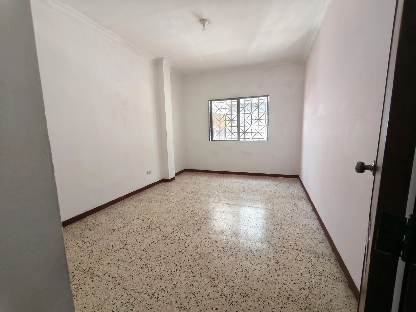 Casa en Alquiler Alborada 13ava etapa WyR