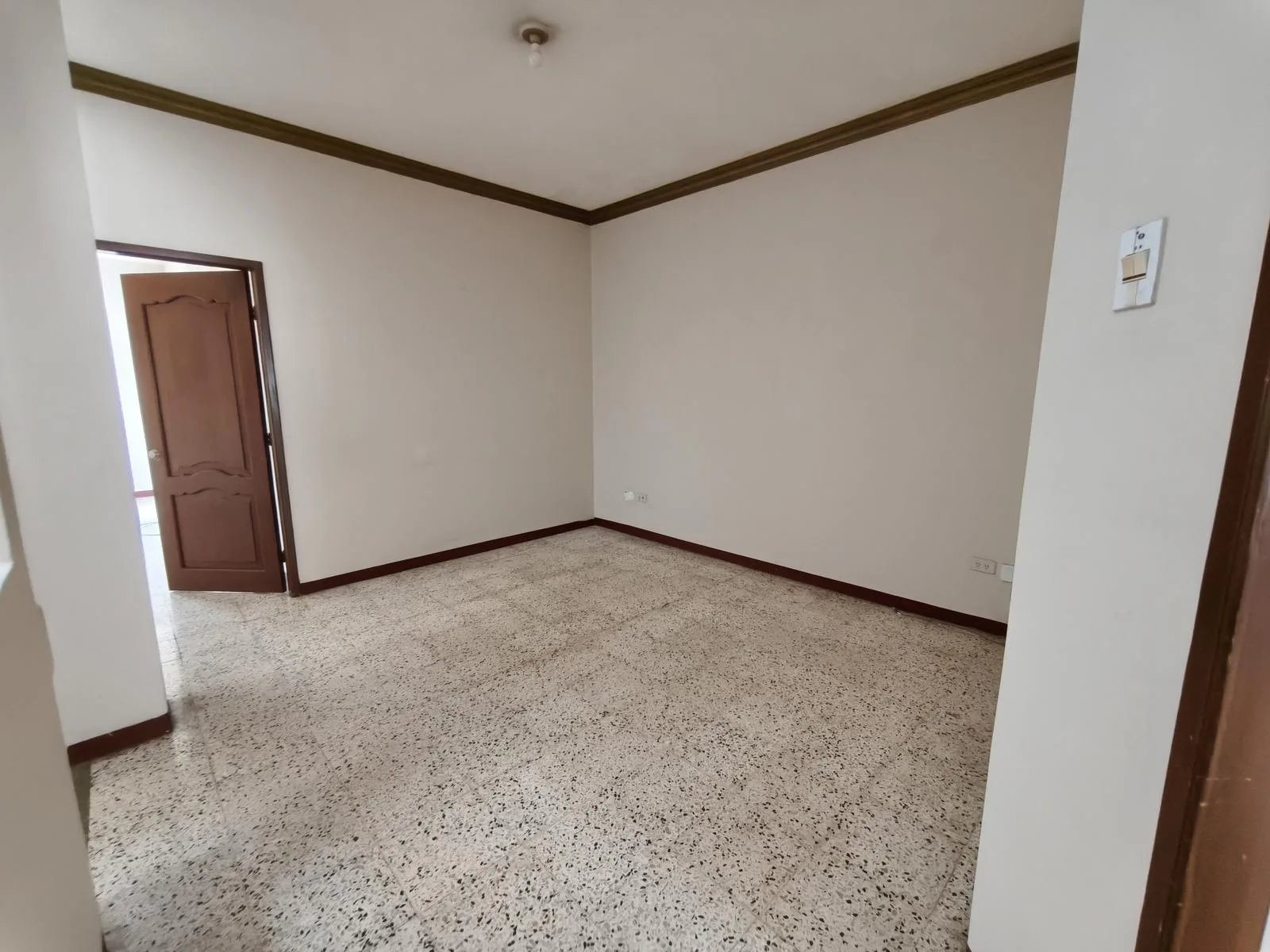 Casa en Alquiler Alborada 13ava etapa WyR
