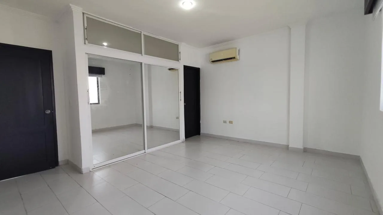 Casa en Alquiler, Urbanizacion Ciudad Celeste Etapa La Estela, IriR