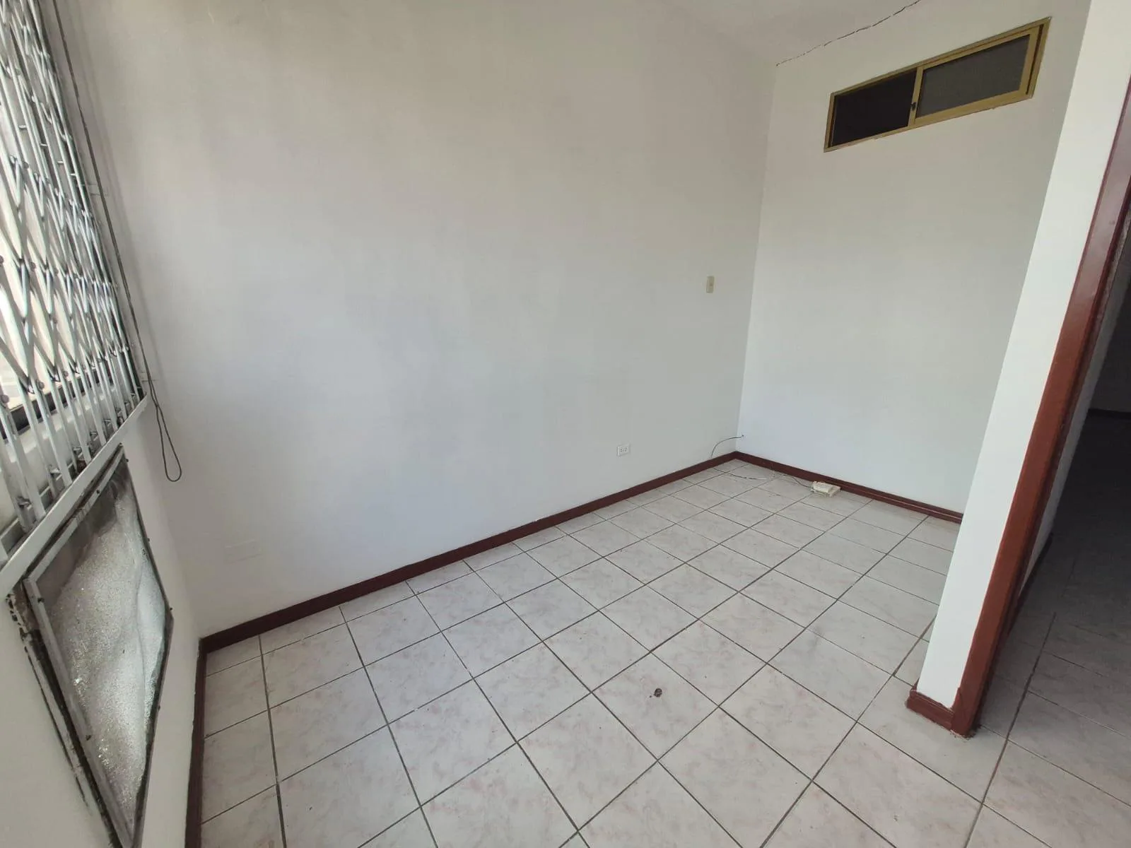 Venta de Suite Piso 6 Edificio El Forum, Centro WyR