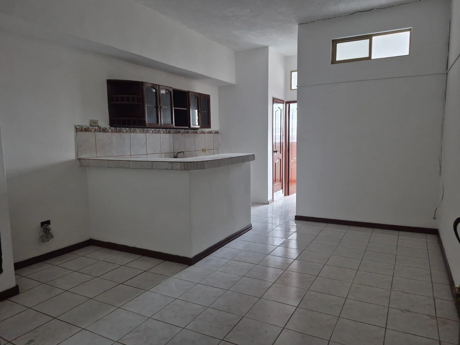 Venta de Suite Piso 6 Edificio El Forum, Centro WyR