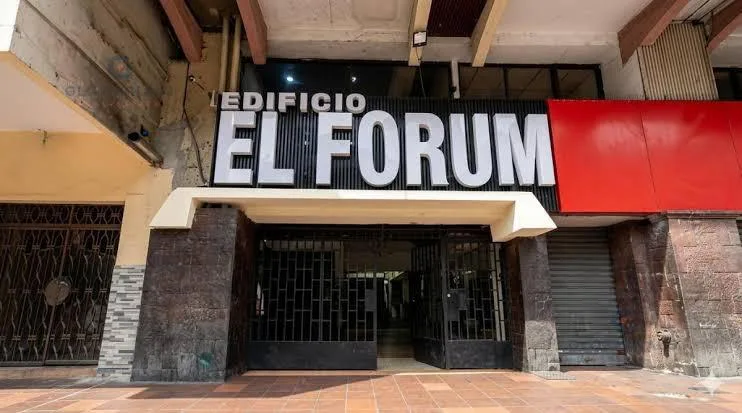 Venta de Suite Piso 6 Edificio El Forum, Centro WyR