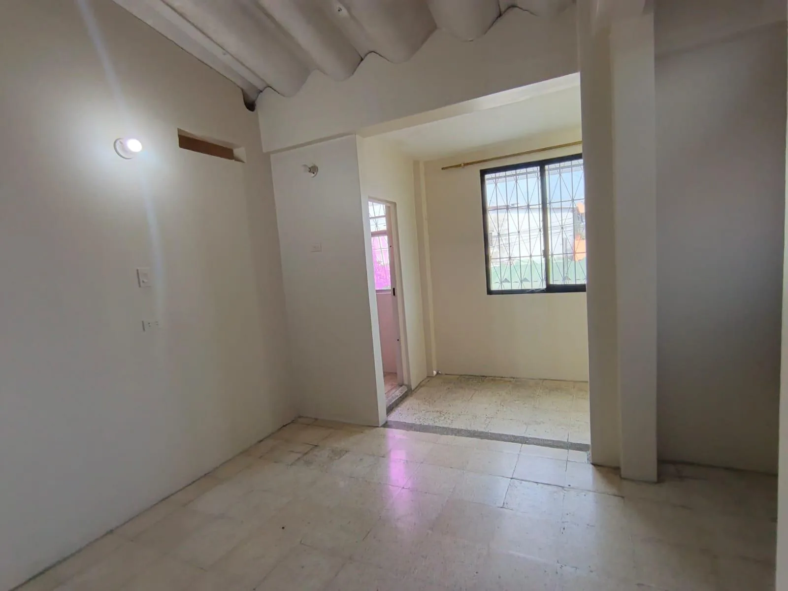 Venta Casa esquinera 5 habitaciones con terraza Durán GinS