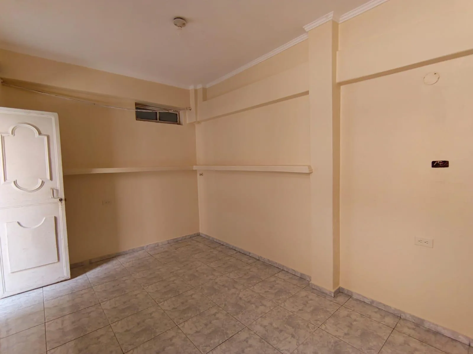 Venta Casa esquinera 5 habitaciones con terraza Durán GinS