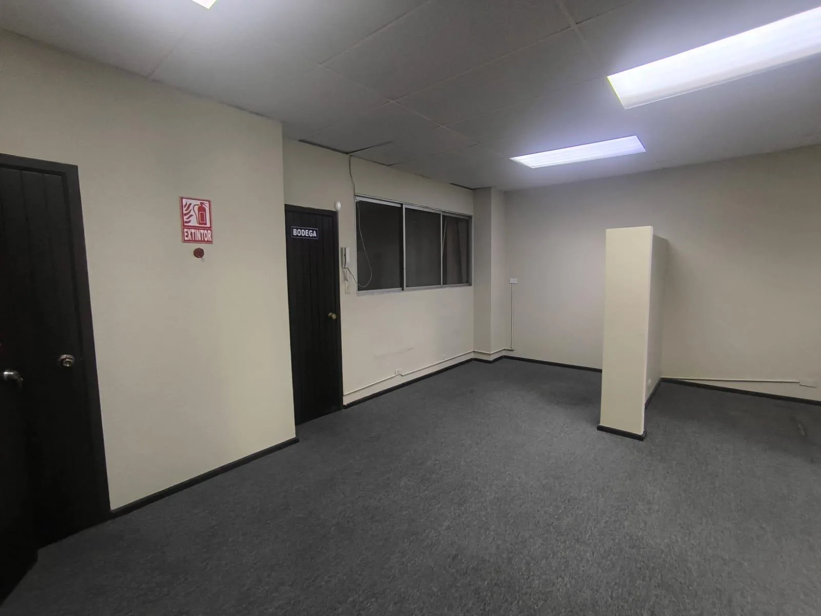 Alquiler de Oficina, Centro de Guayaquil. KarR
