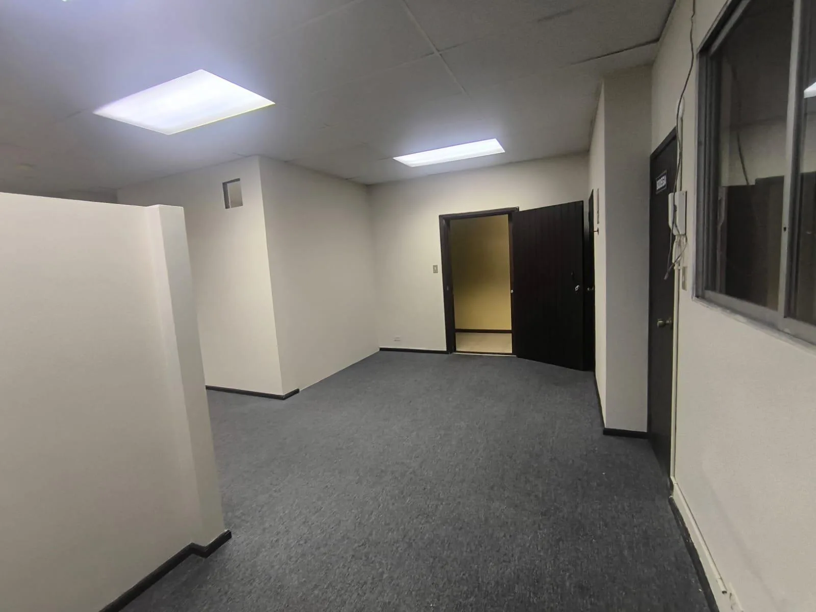 Alquiler de Oficina, Centro de Guayaquil. KarR