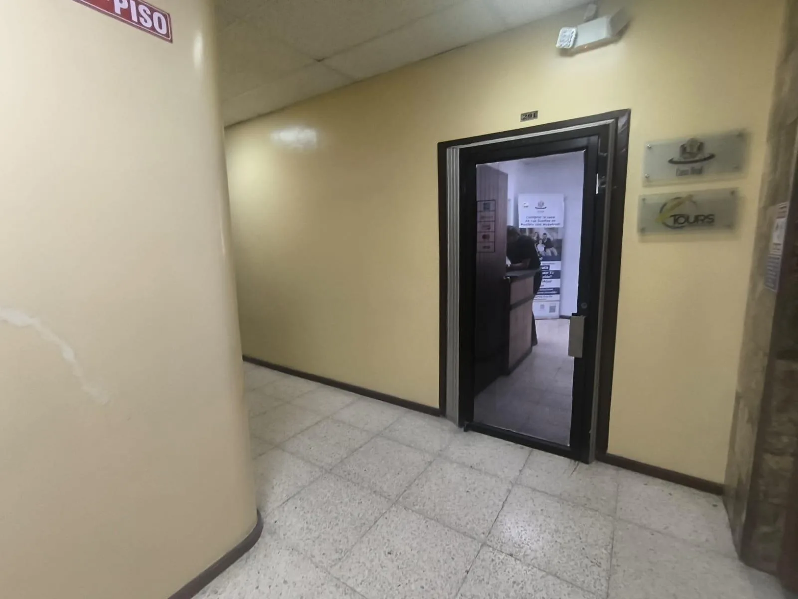 Alquiler de Oficina, Centro de Guayaquil. KarR