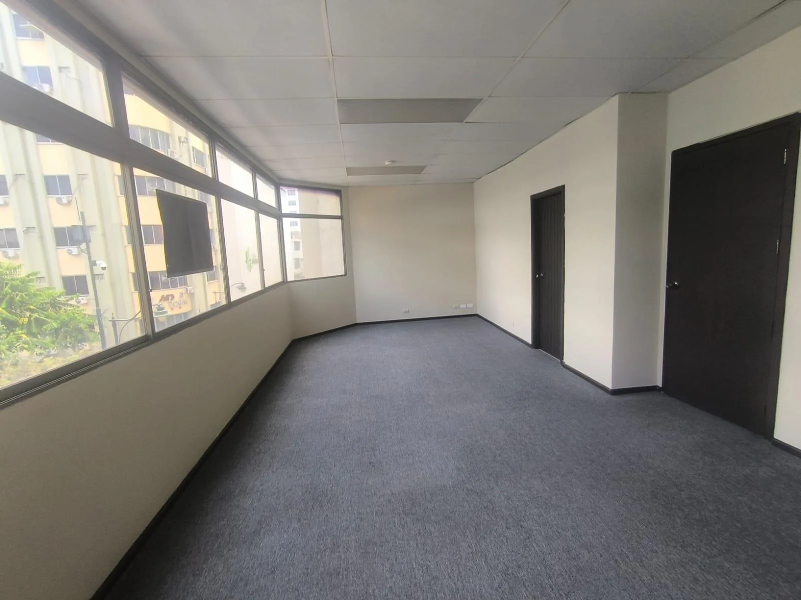Alquiler de Oficina, Centro de Guayaquil. KarR